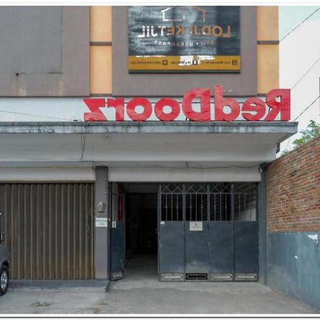 Hotel RedDoorz near Jogja Expo Center 2 Baturetno Exterior foto