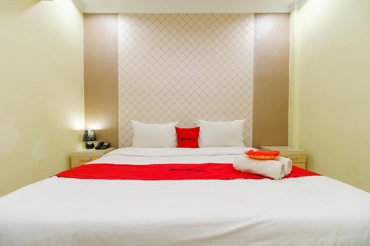 Hotel RedDoorz near Jogja Expo Center 2 Baturetno Exterior foto
